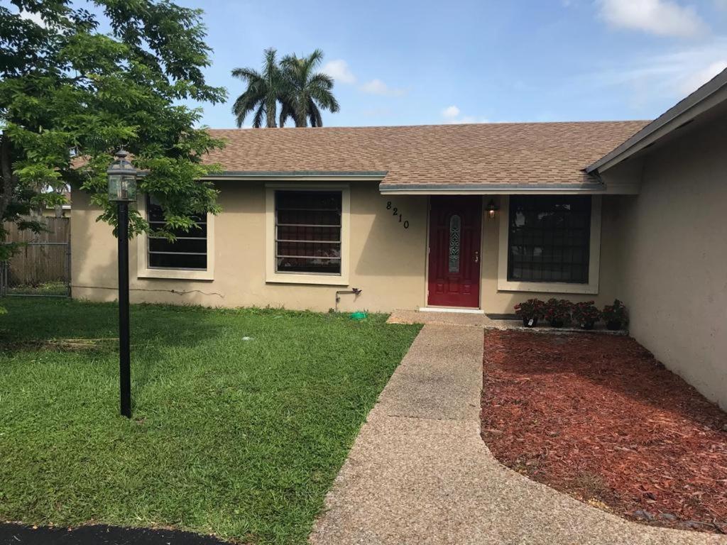 Villa 82-10Sw 135Av Miami Exterior foto